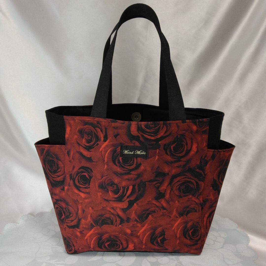 赤いばら柄 ハンドメイドサイドポケット付きトートバッグ 　ポーチ　薔薇柄　4点