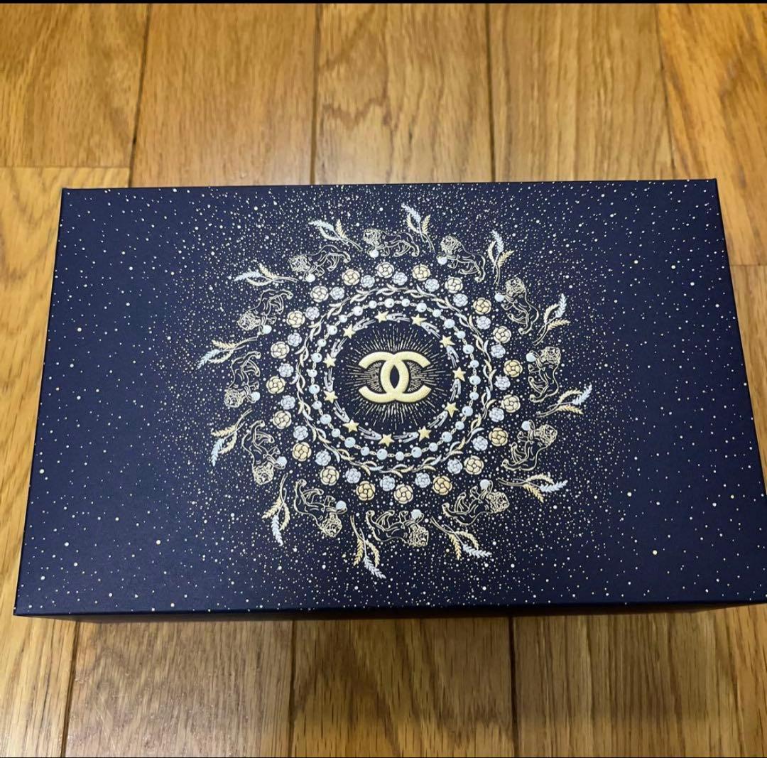 【24時間以内メルカリ便発送】シャネルクリスマスコフレリップアンドネイルケア