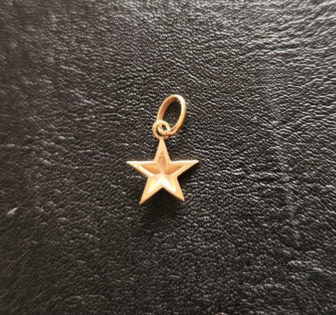 K18 イエローゴールド ベイビー　スター　ペンダント　18金