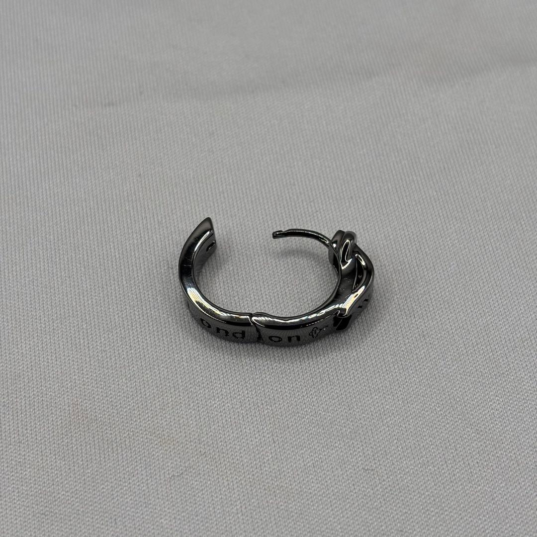 アクセサリー vivienne westwood MAN BOBBY SINGLE HOOP
