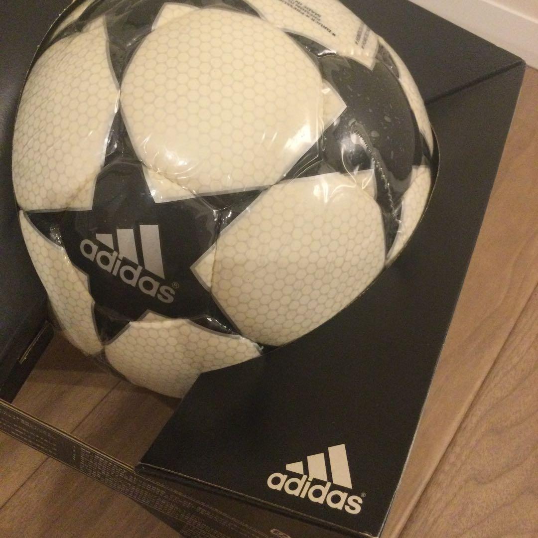 アディダス　チャンピオンズリーグ フィナーレ 2 新品　箱付き　激レア