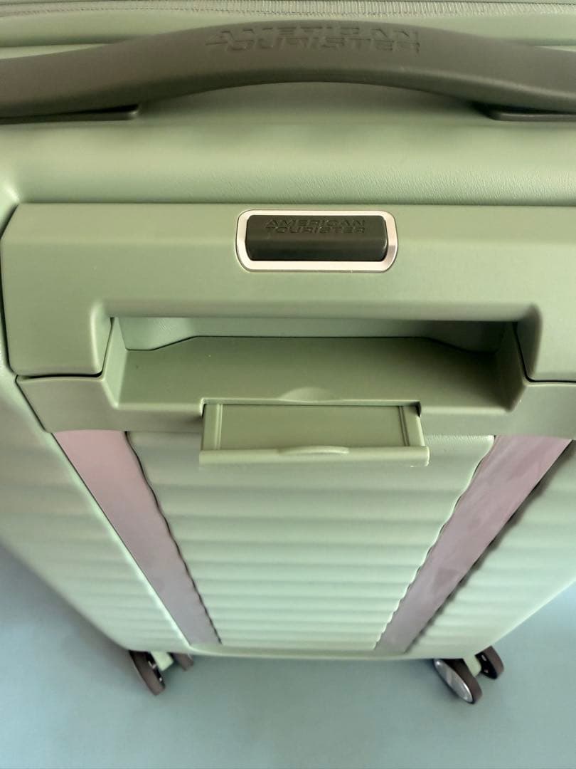 AMERICAN TOURISTER 38L/43L Sサイズ　スーツケース