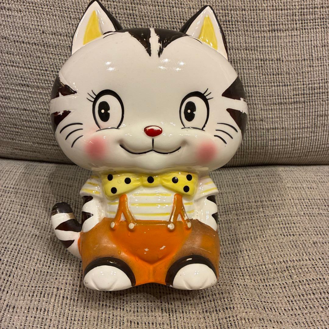 1970年代制作 内藤ルネDesign　オーバーオールを着た猫の陶器貯金箱