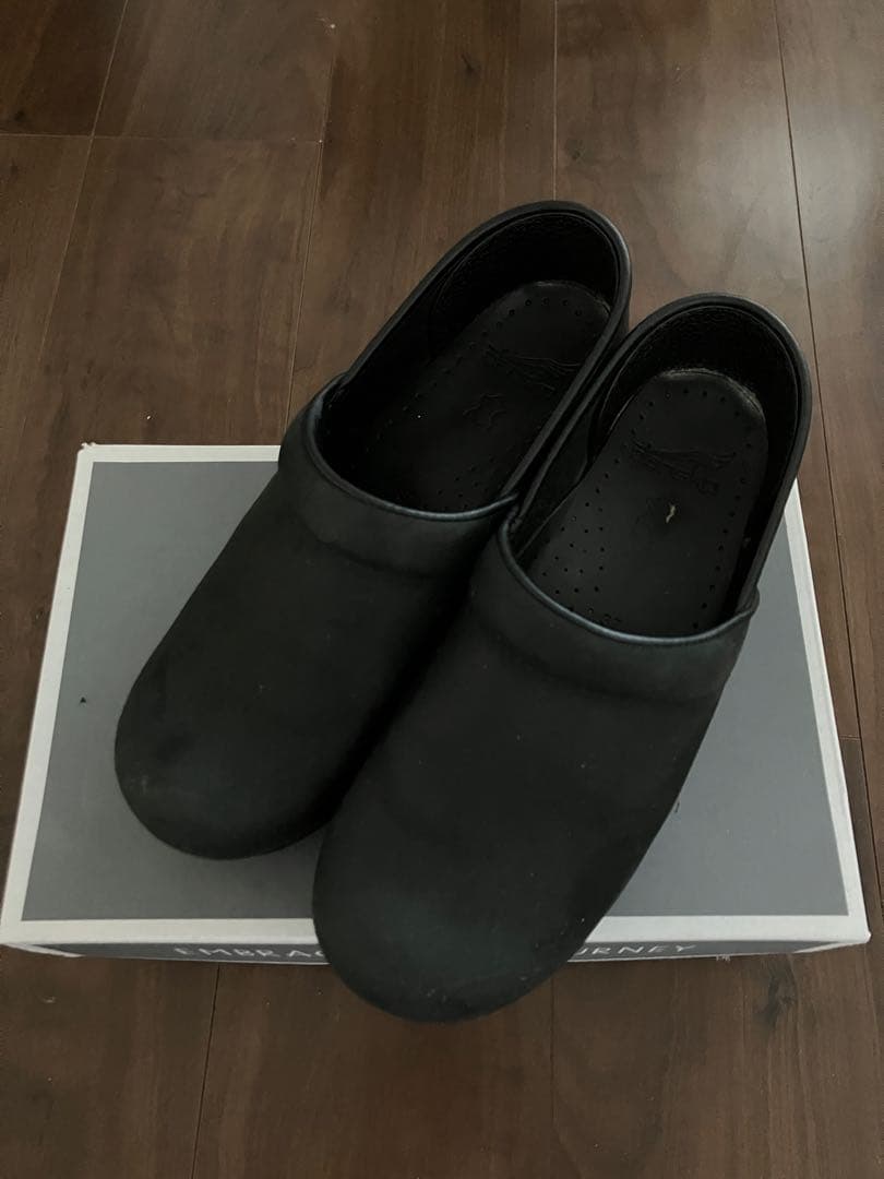 極美品 dansko ダンスコ プロフェッショナル オイルドブラックレザー 37