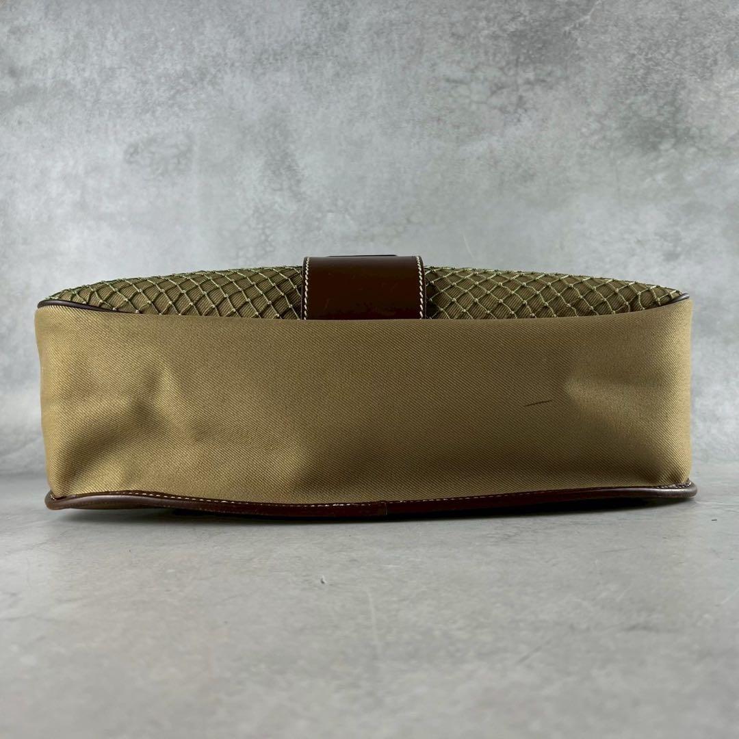 Ken117様 ハンティングワールド　メッセンジャーバッグ