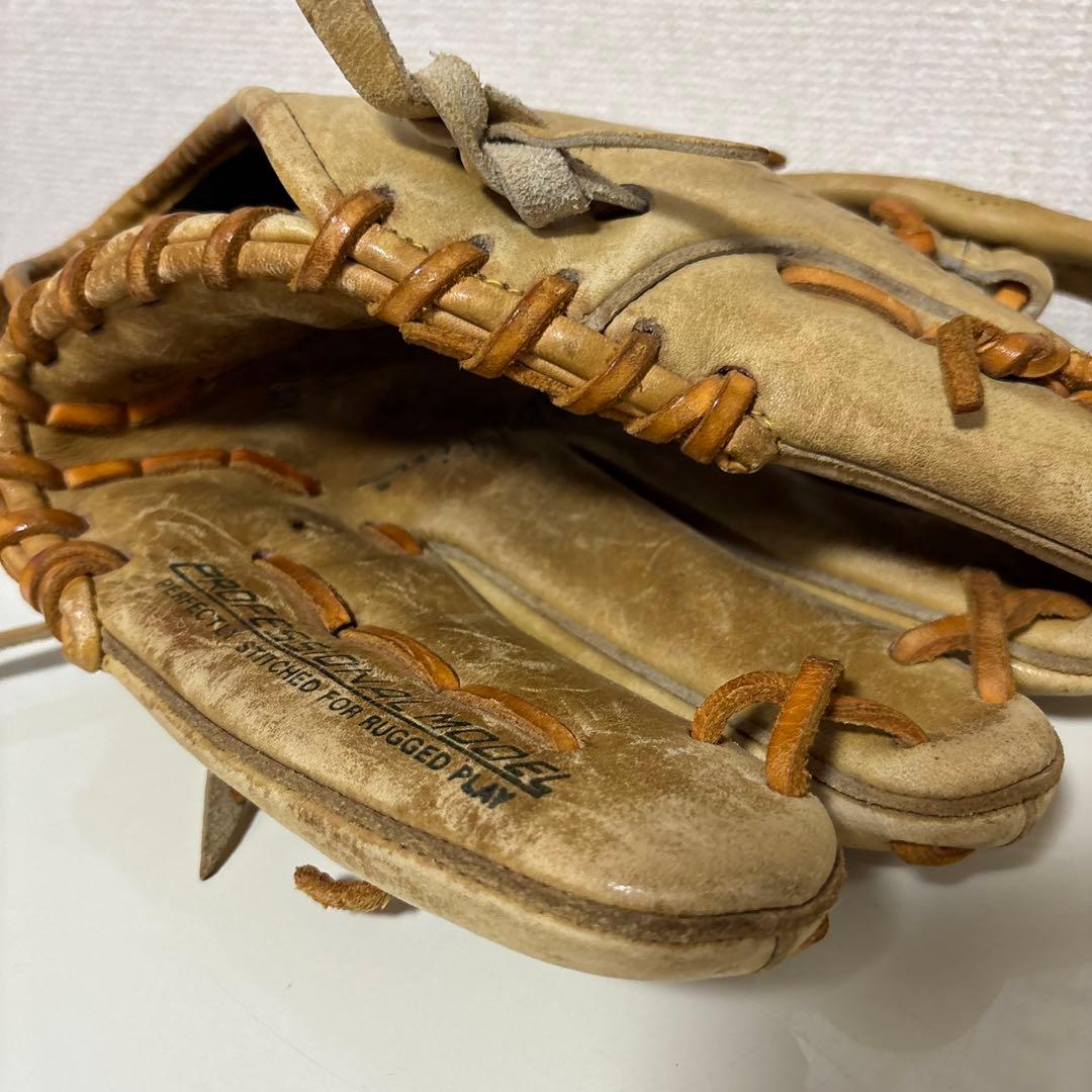 ミズノ グローブ　赤カップ　限定品