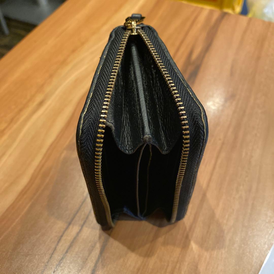 Louis Vuitton 黒レザーケース