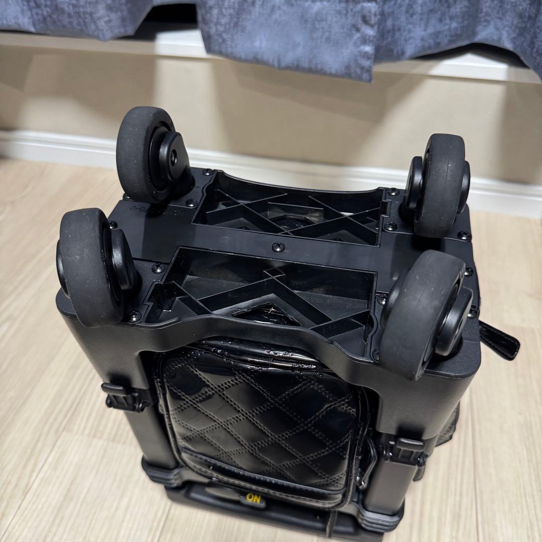 【美品】SWANY キャリーバッグ エナメル レディース