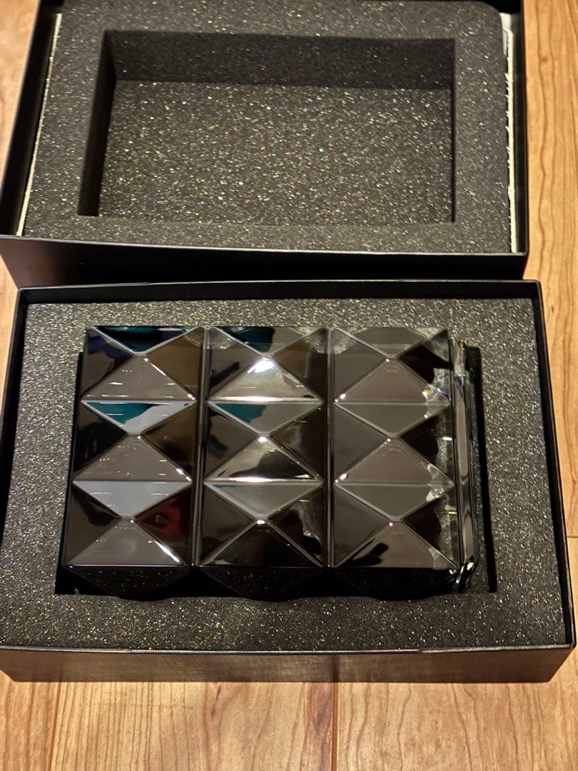 サンローラン　バカラ ルクソール ベース　ブラッククリスタル　花瓶