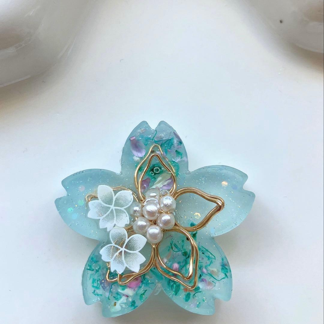 【訳あり】レジン　ヘアゴム　桜モチーフ　水色系◡̈♥︎ ドライフラワー