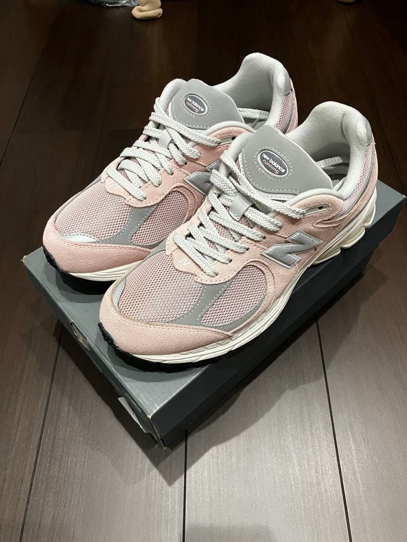 靴 New Balance M2002RFC