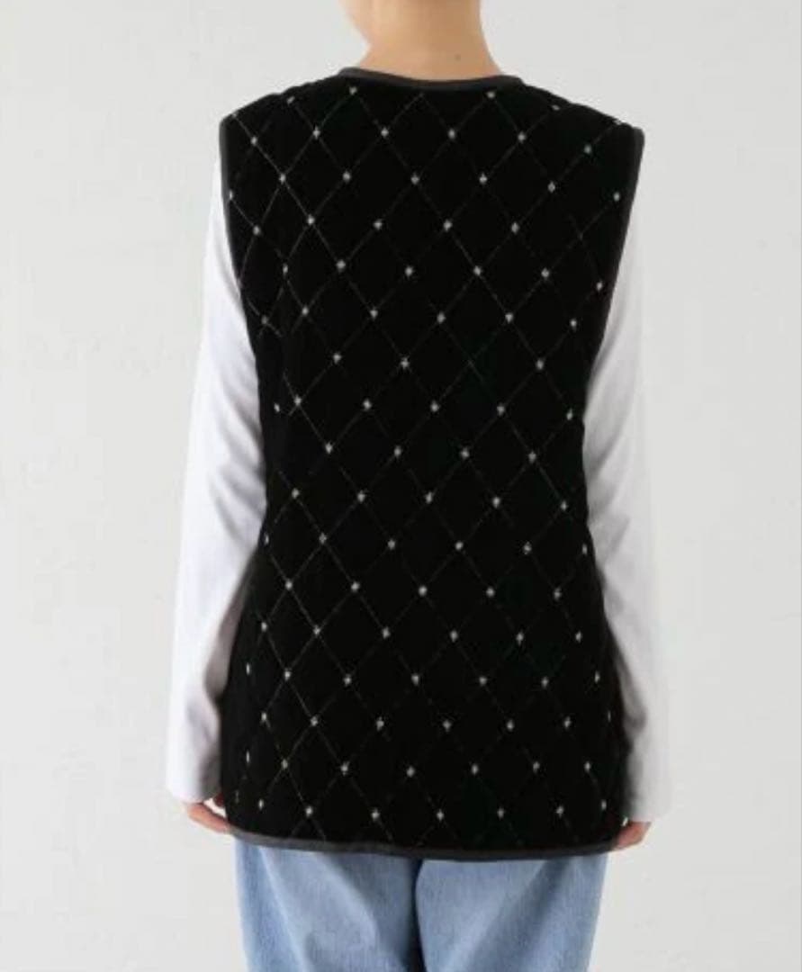 専用　新品Sara Mallika】 ビーズ ベルベット キルティング ベスト