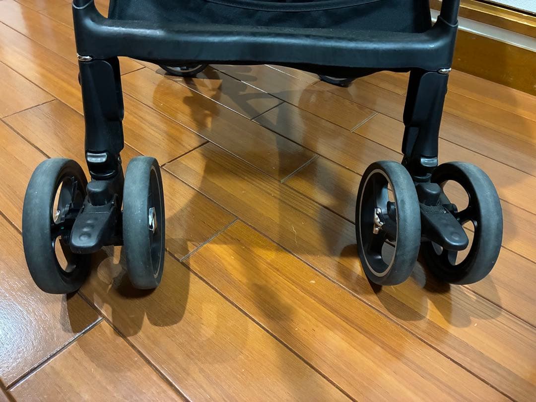 ☆値下げ中☆ Aprica ラクーナクッションフリープラス AB 2023年製