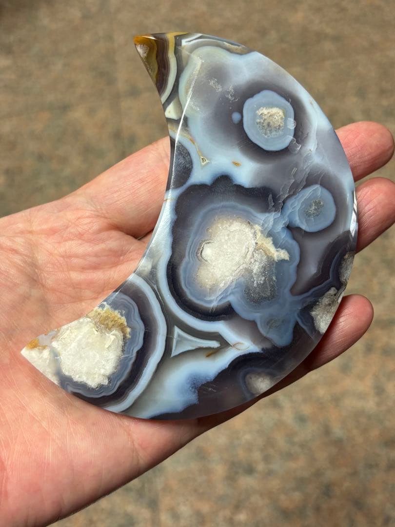 夜桜瑪瑙　夜桜メノウ　黒桜瑪瑙　ムーン型　月型　205g とても綺麗　インテリア