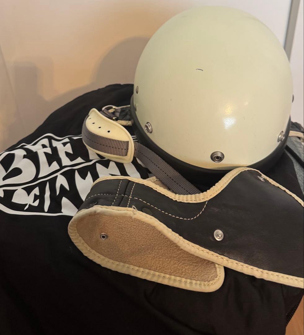 OCEAN BEETLE PTRアイボリーヘルメット