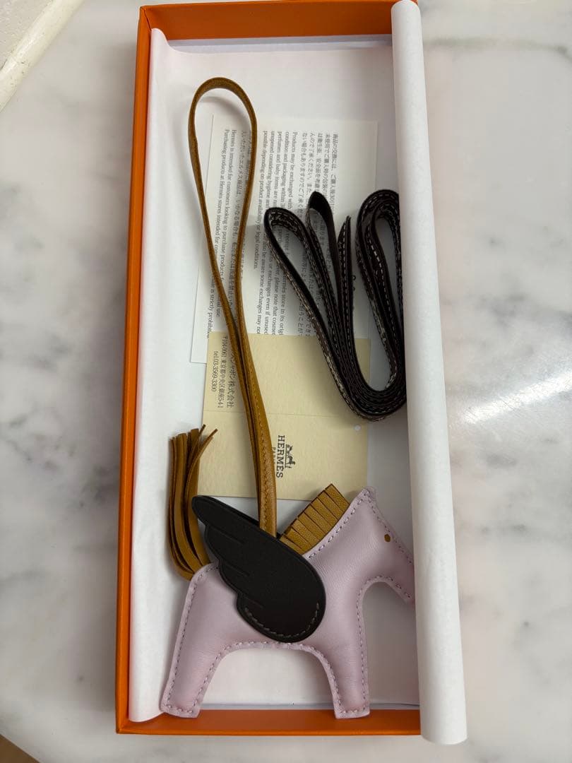 新品　HERMES ロデオ　ペガサス　PM チャーム　モーブペール　ピンク