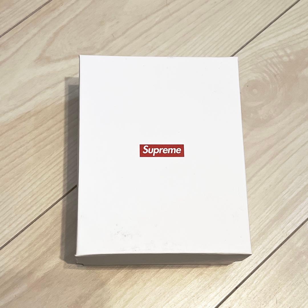 ぼ*じ様 【新品•未使用】Supreme Repeat Leather Belt