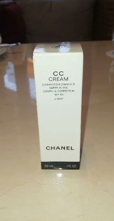 CHANEL CCクリーム N21 SPF 50 30ml