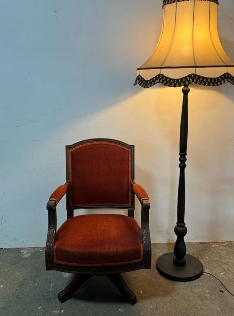 大正ロマン 洋館で使用されていた色鮮やかな座面が素敵なアンティークチェア 戦前