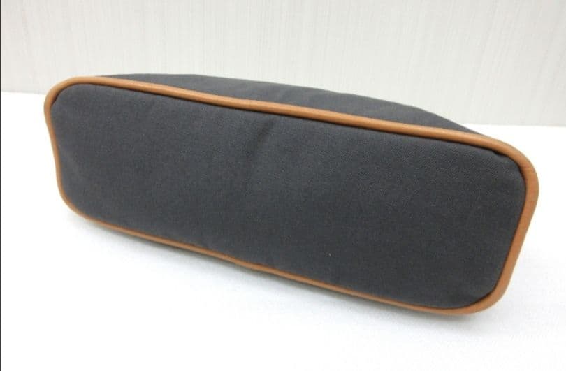 HERMES　エルメス　ボリードポーチ　キャンバスレザー