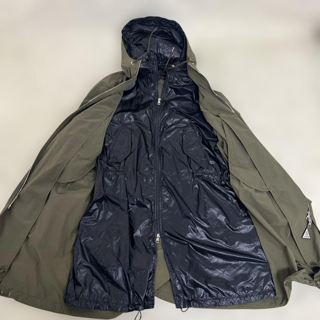 【美品】MONCLER ナイロン　ロング　ミリタリーコート　バッグロゴ　フード