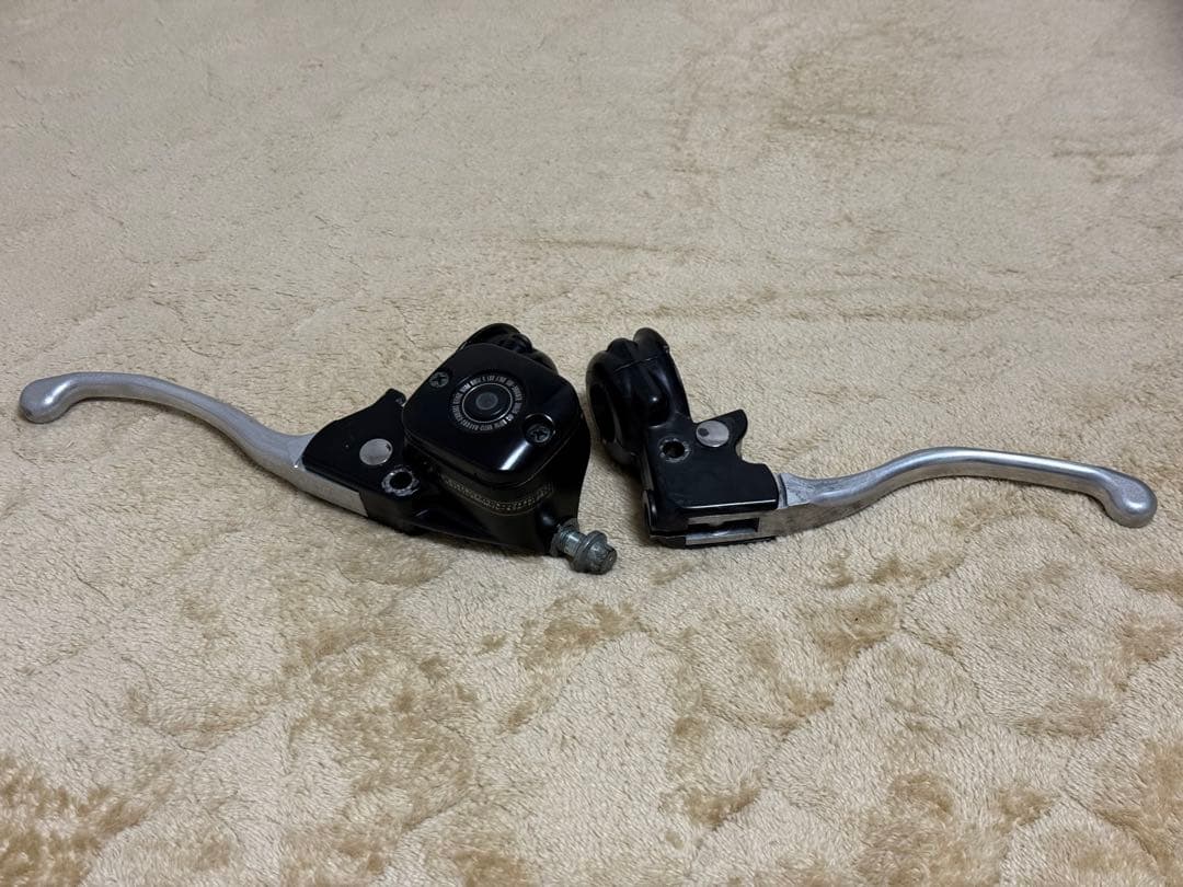 2001年xlh883 クラッチホルダー マスターシリンダーセット 9/16