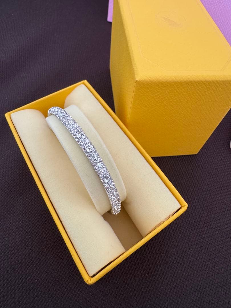 スワロフスキー　バングル　ブレスレット