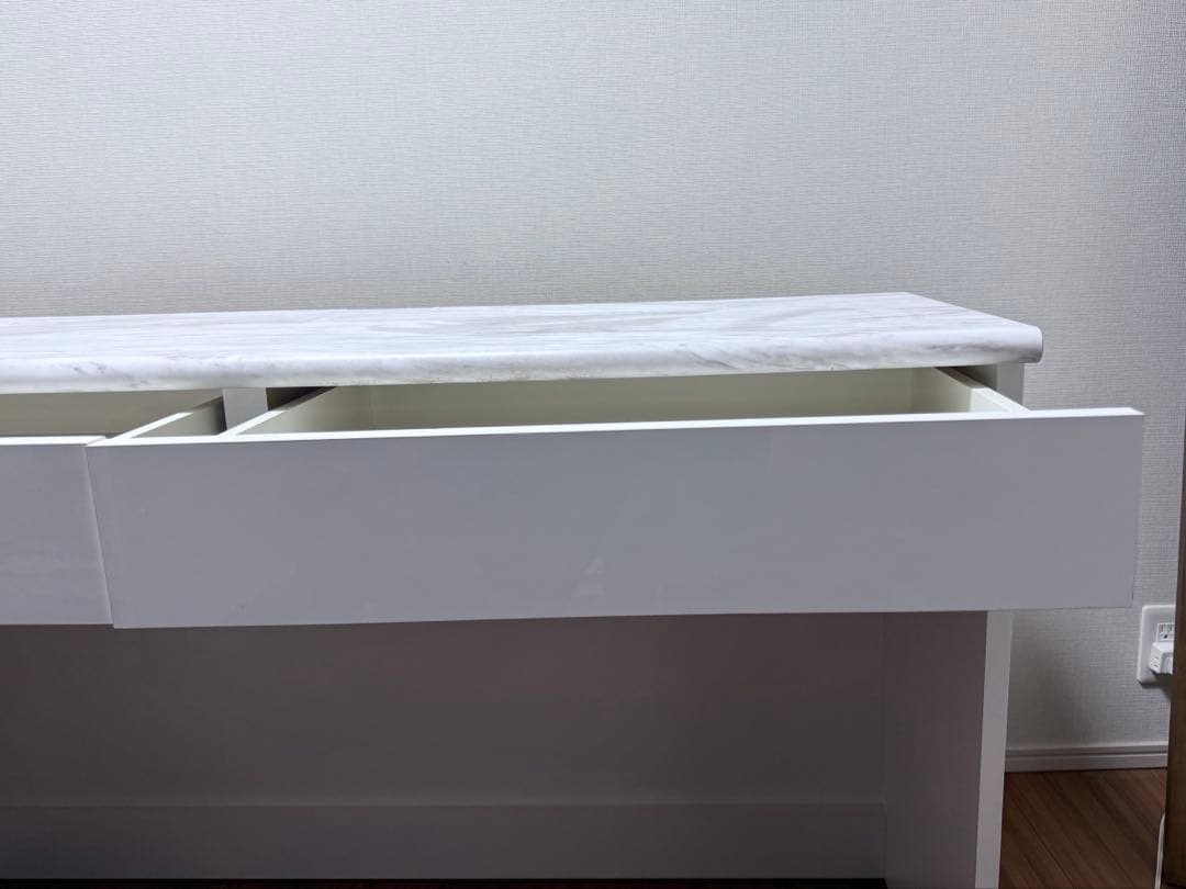 Canan 大理石調デスク 幅121cm