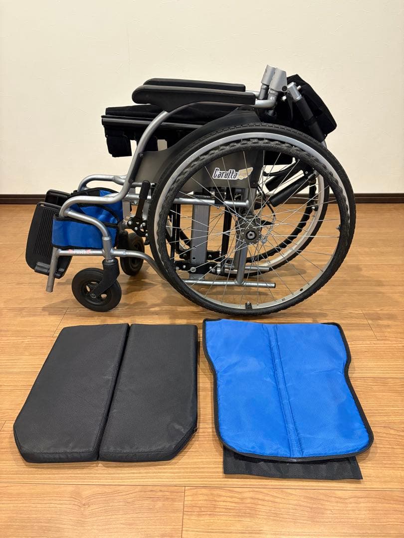 MiKi. 介助用車椅子 折りたたみ