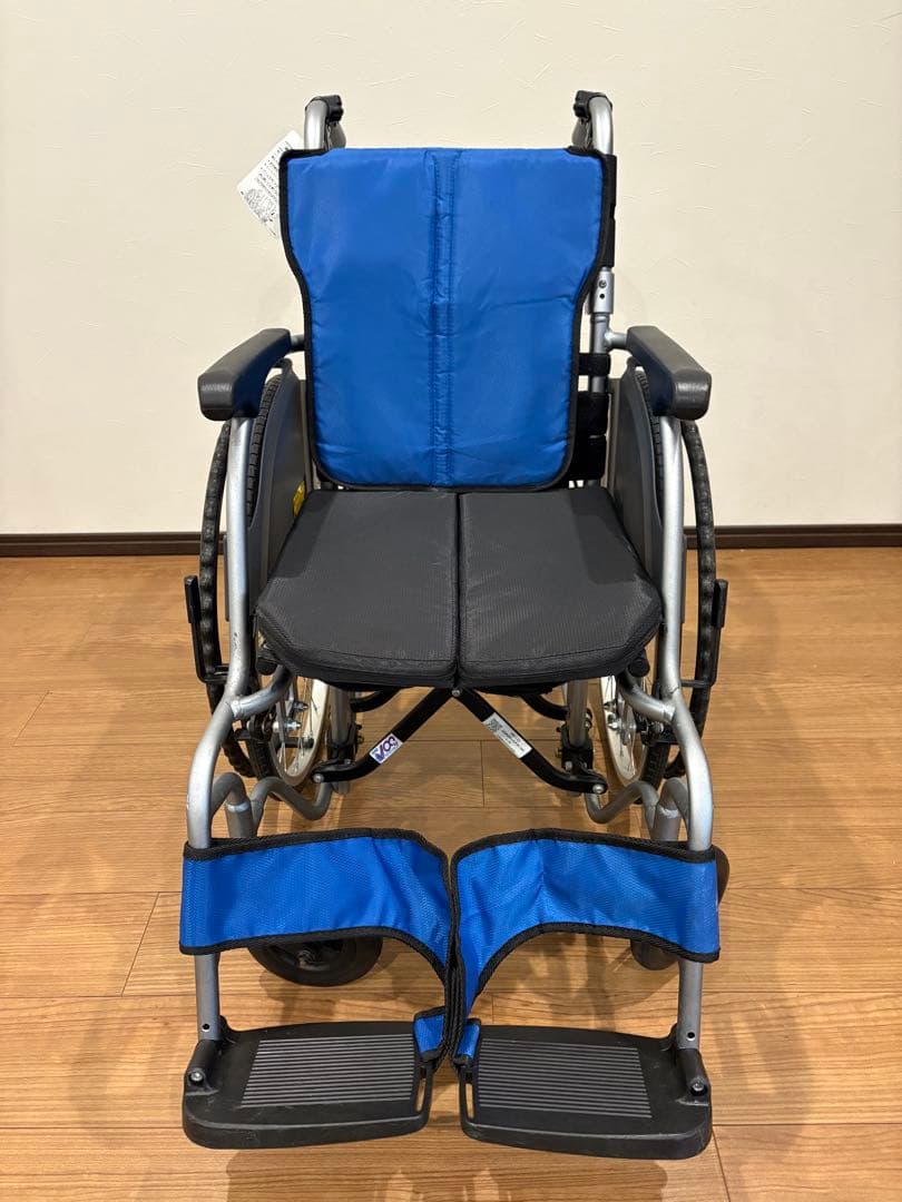 MiKi. 介助用車椅子 折りたたみ