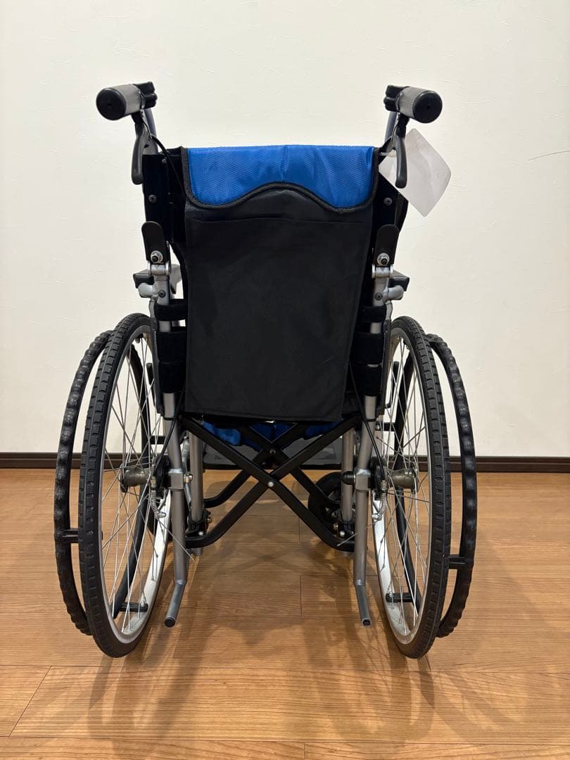 MiKi. 介助用車椅子 折りたたみ