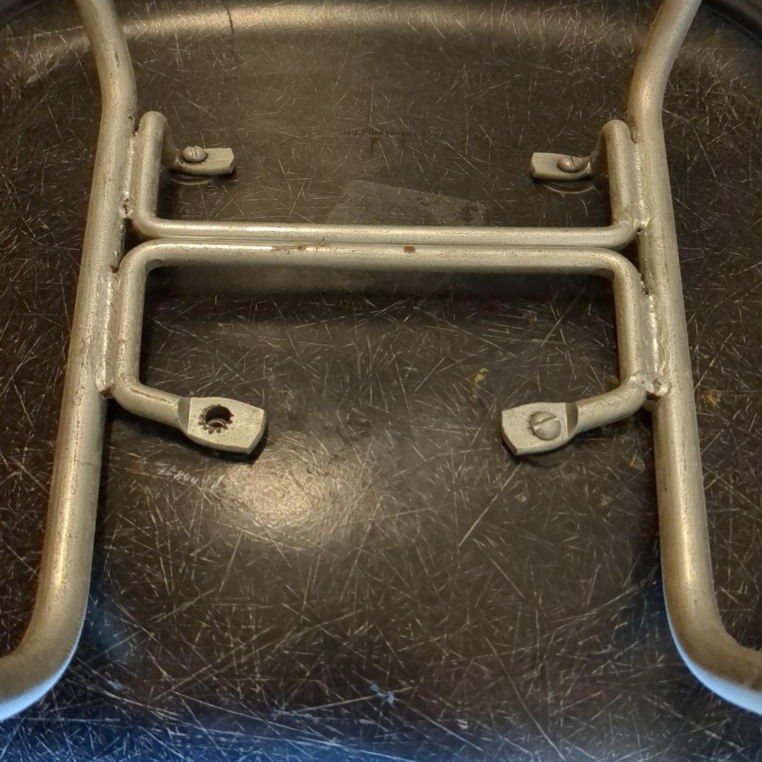 イームズ　ハーマンミラー