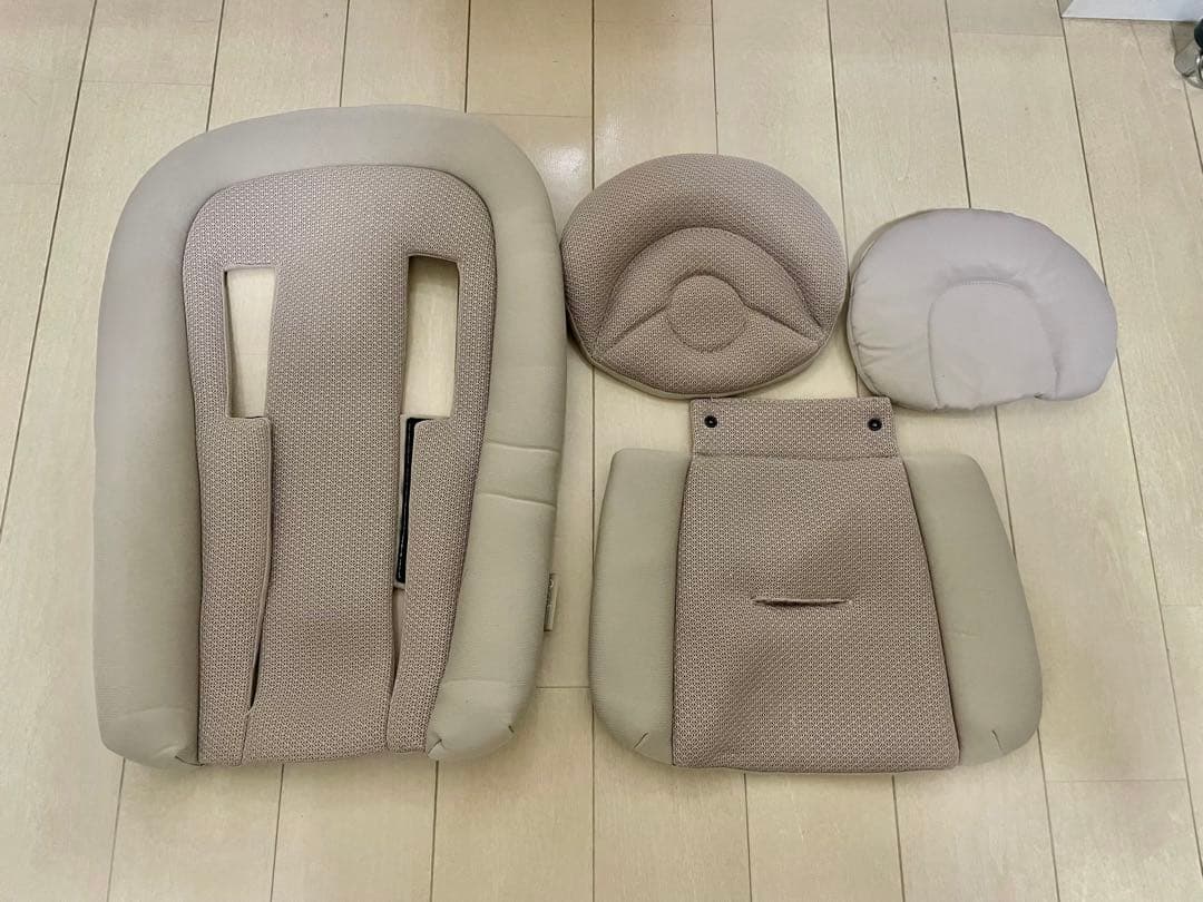 【送料無料】美品・サイベックスメリオカーボン cybex 2022ver