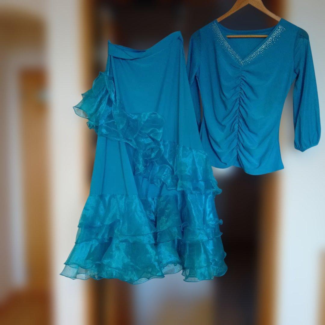 社交ダンス用ツーピースドレスとワンピース2着