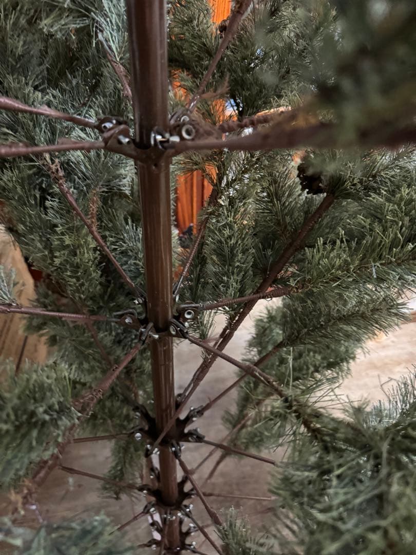 クリスマスツリー 240cm 大型サイズ 飾り付き ホワイトガーランド付き