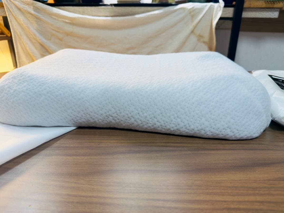 【美品★即日発送】ヒツジのいらない枕　プレミアム　枕カバー2種付　3点セット