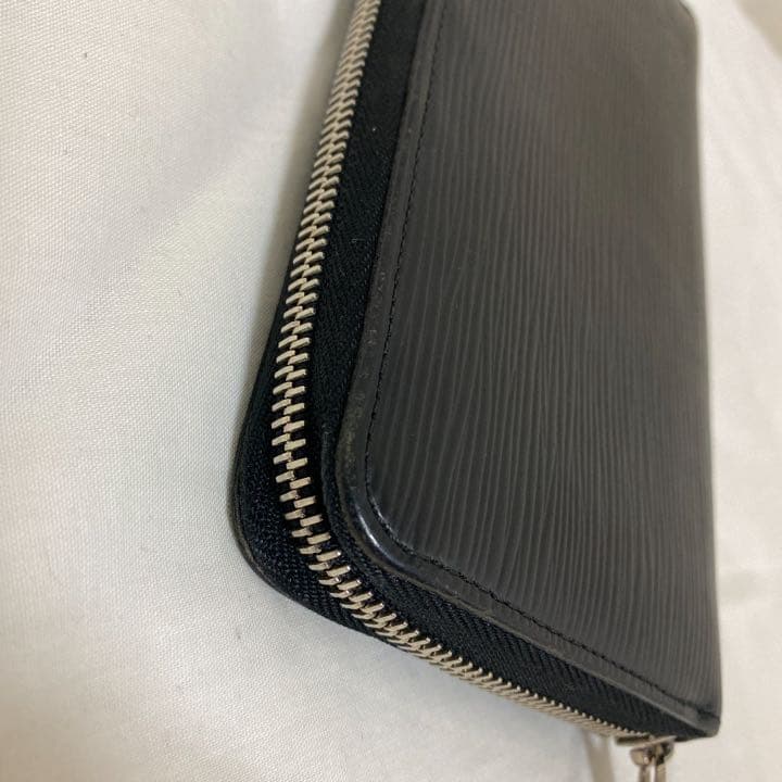 ルイヴィトン エピ 二つ折り財布