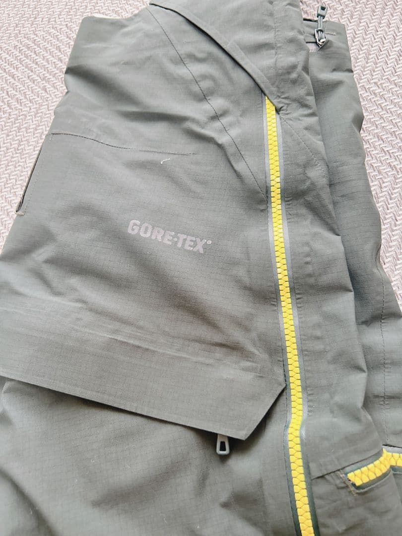 patagonia　パウダーボールジャケット　ビブパンツ上下セット✨ゴアテックス