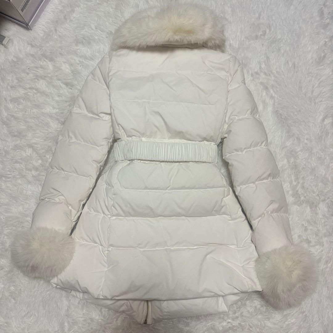 Riu リウ　Rちゃん　ホワイト ダウンジャケット ファー　FREE SIZE