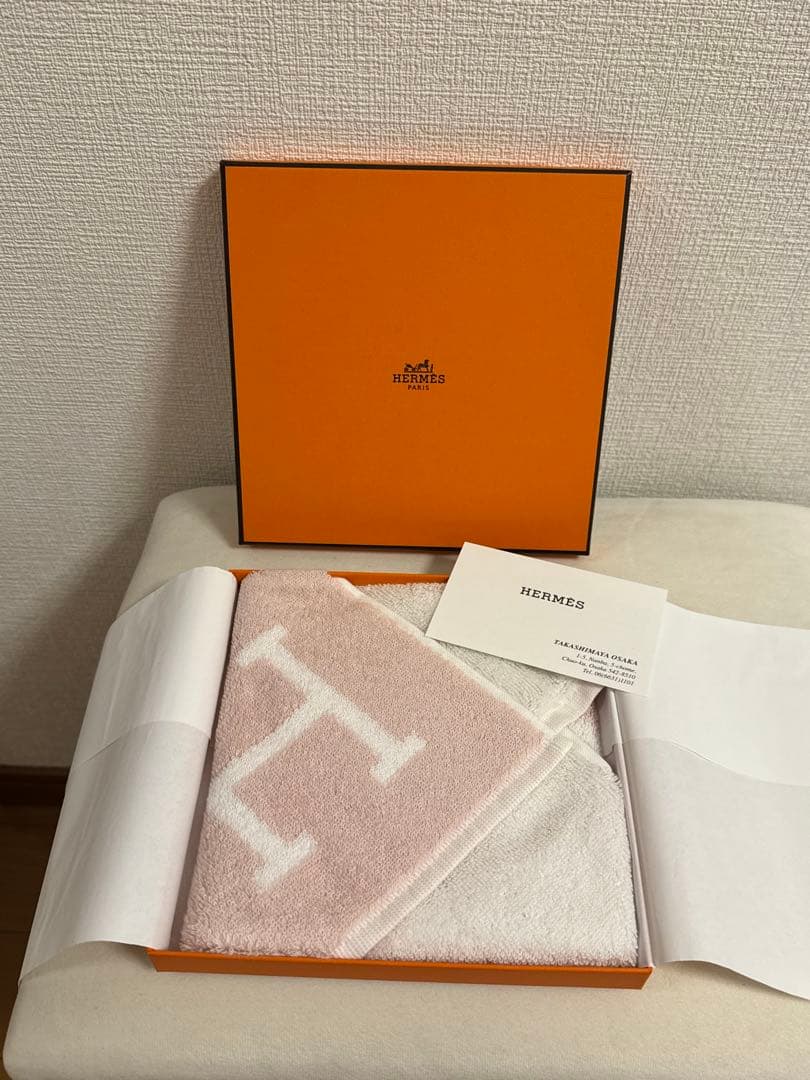 新品未使用　HERMES タオルハンカチ ピンク/ホワイト