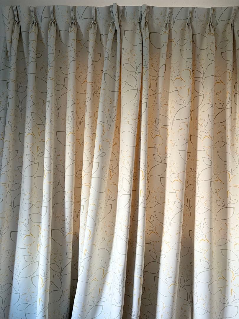 ドレープ2枚とレース2枚のセット 幅約208×高約260