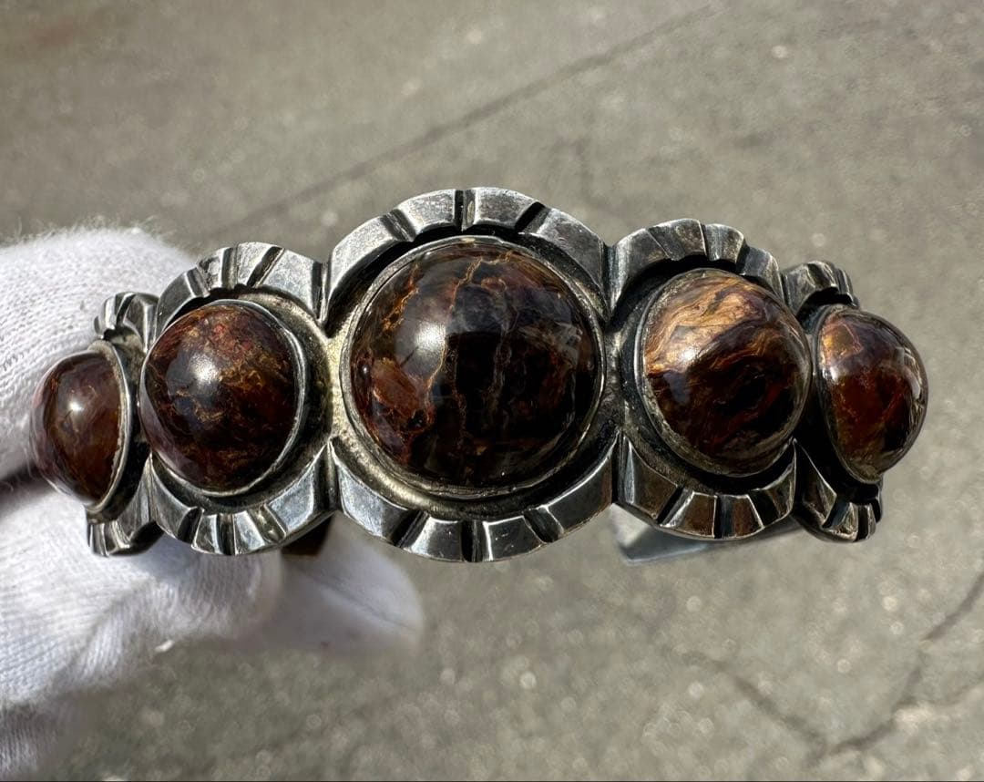 ●NAVAJO・ナバホ族●アンティーク・シルバーバングル●