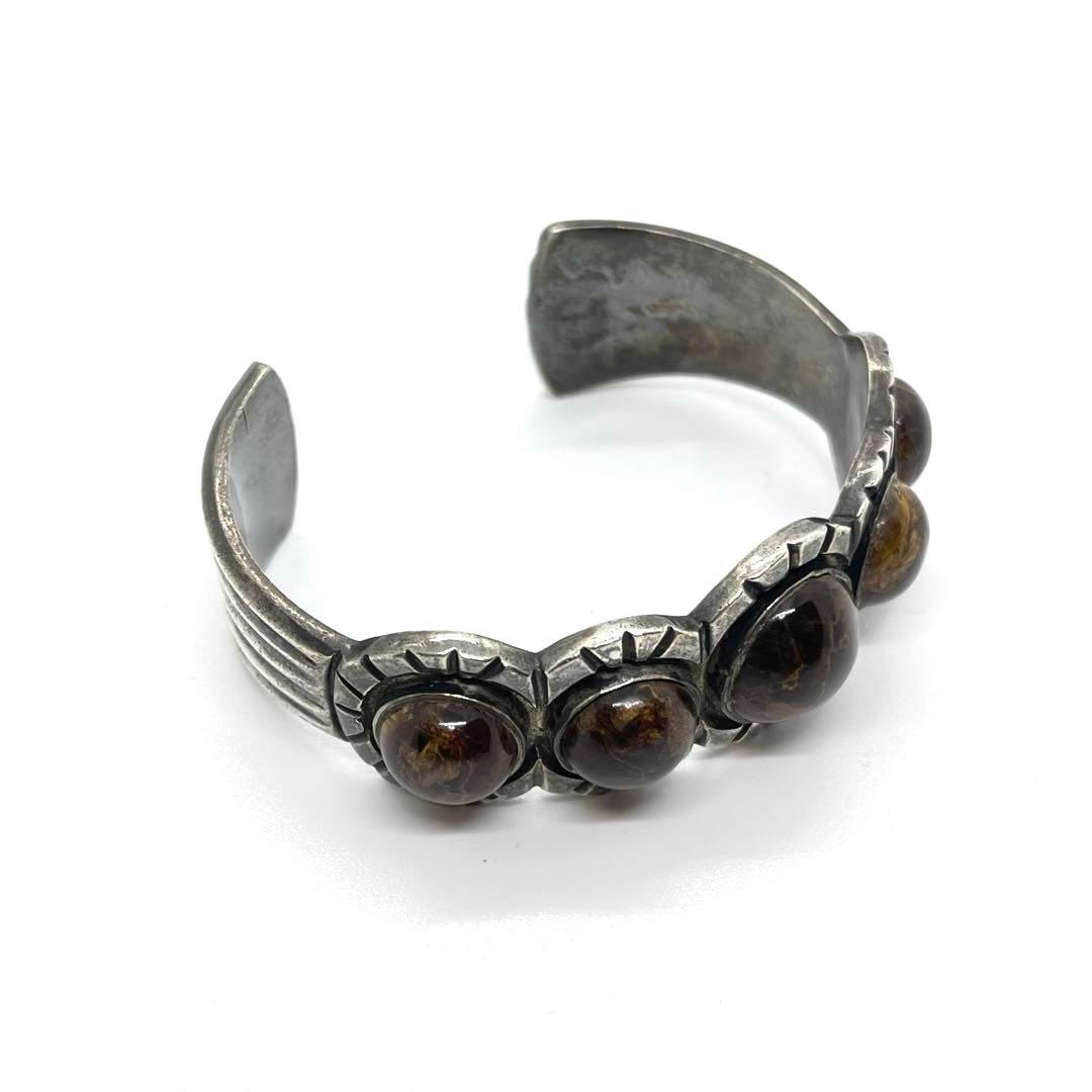 ●NAVAJO・ナバホ族●アンティーク・シルバーバングル●