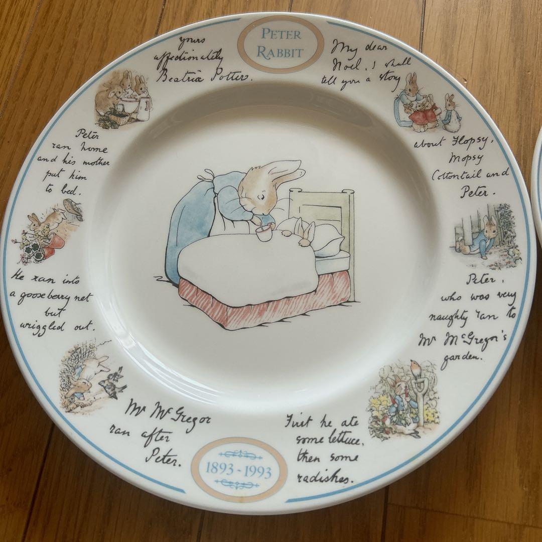 ウェッジウッド ピーターラビット 100周年記念プレートとカレンダー 旧刻印 他