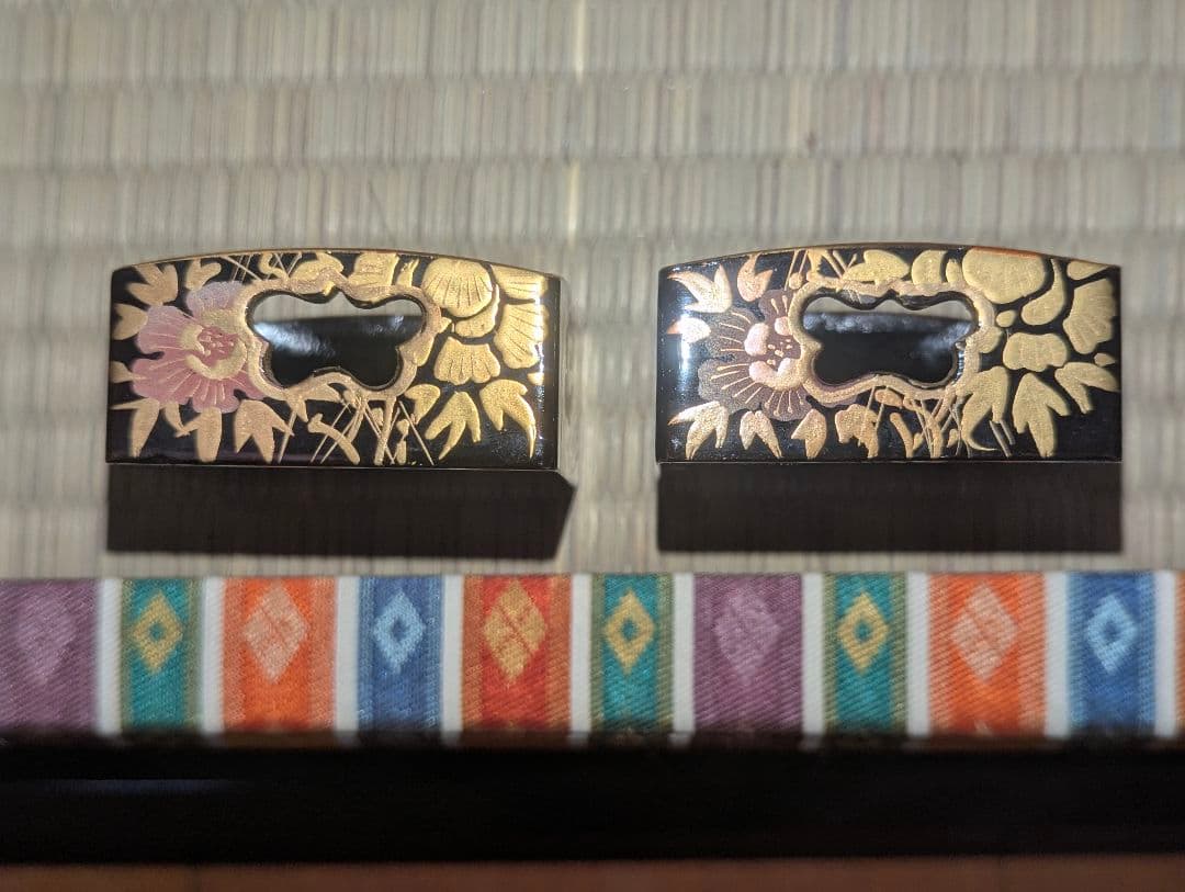 古い木製雛道具　御莨盆(本金髙蒔絵)たばこ盆