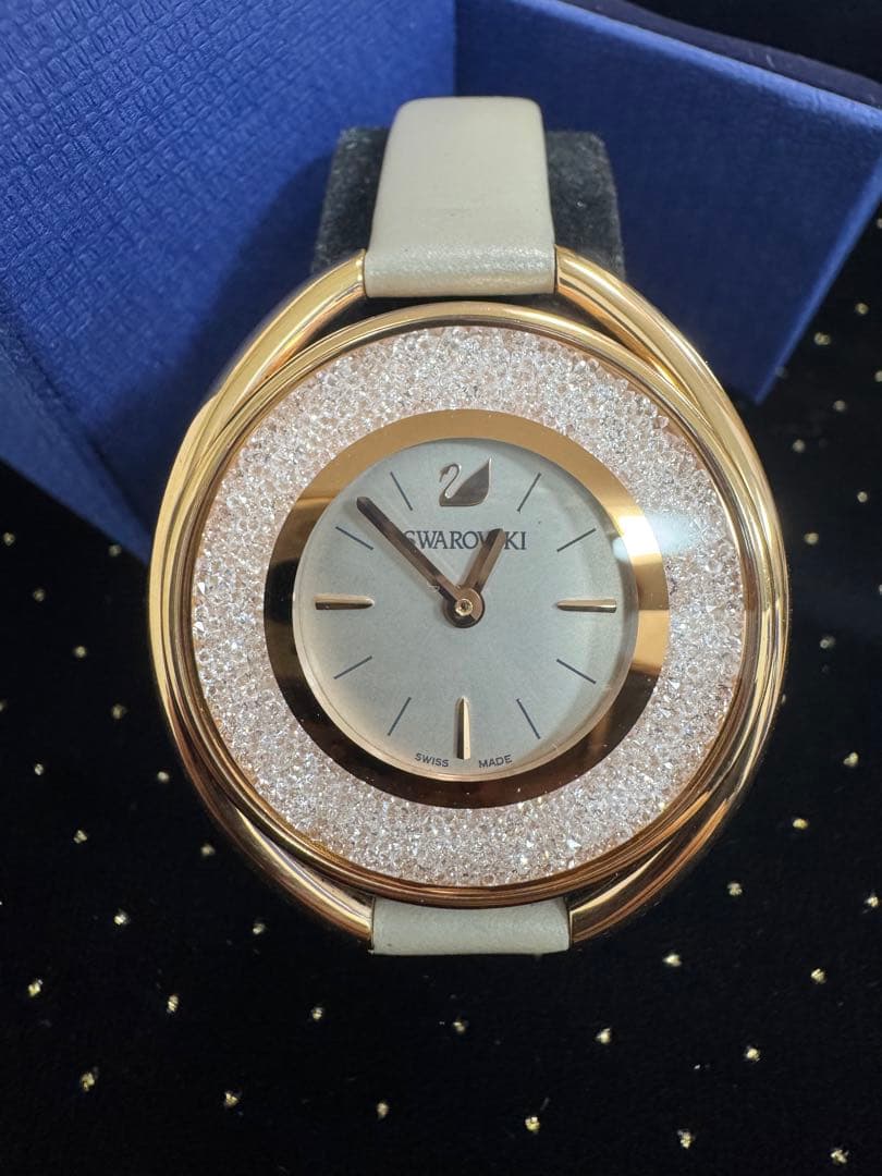 SWAROVSKI アナログ腕時計　新品電池交換済✨