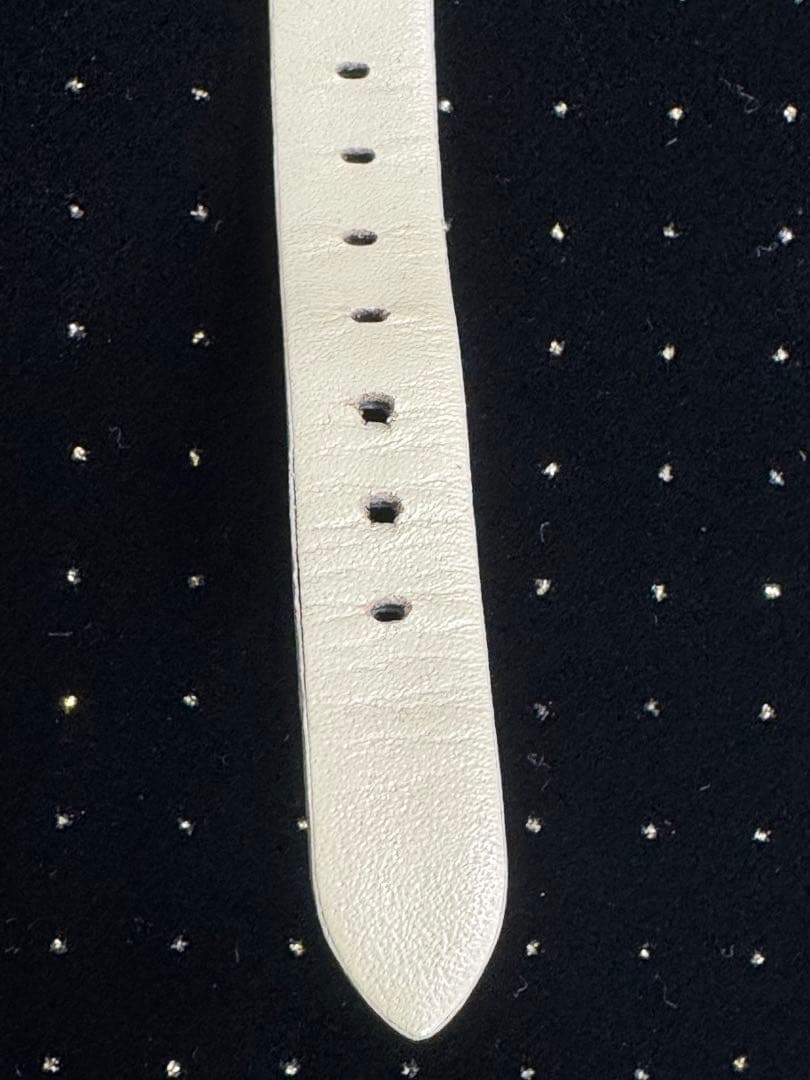 SWAROVSKI アナログ腕時計　新品電池交換済✨