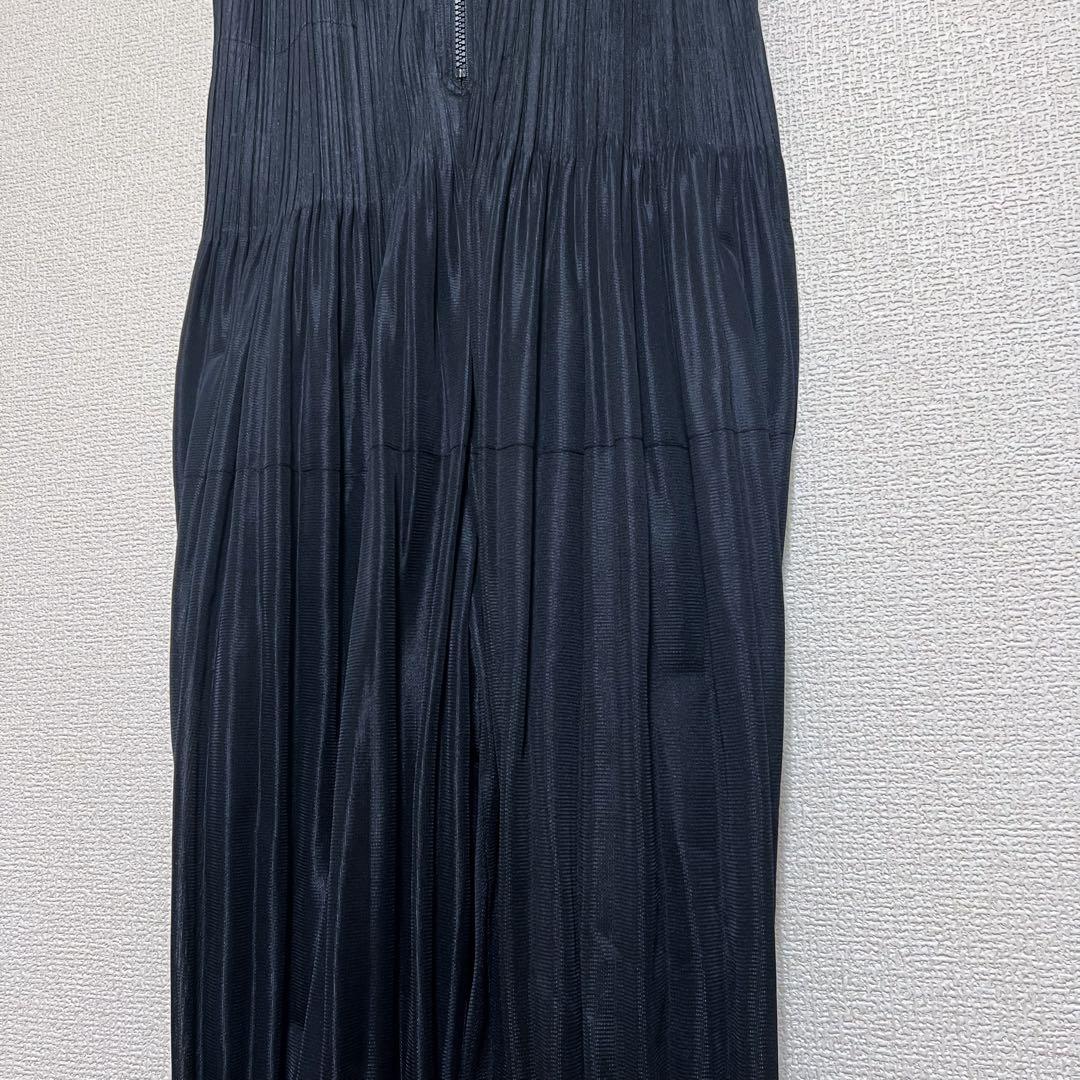 プリーツプリーズ　イッセイミヤケ　Fluffy basic ジャンプスーツ