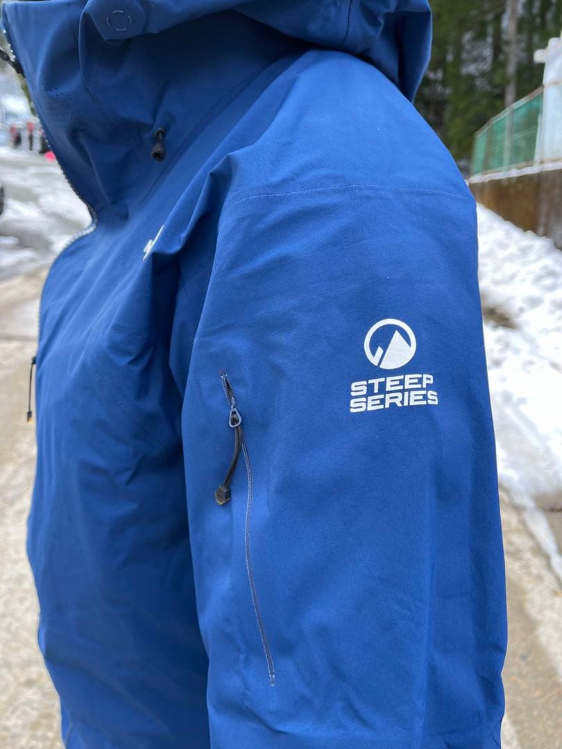 ノースフェイス　スノーボードウエア