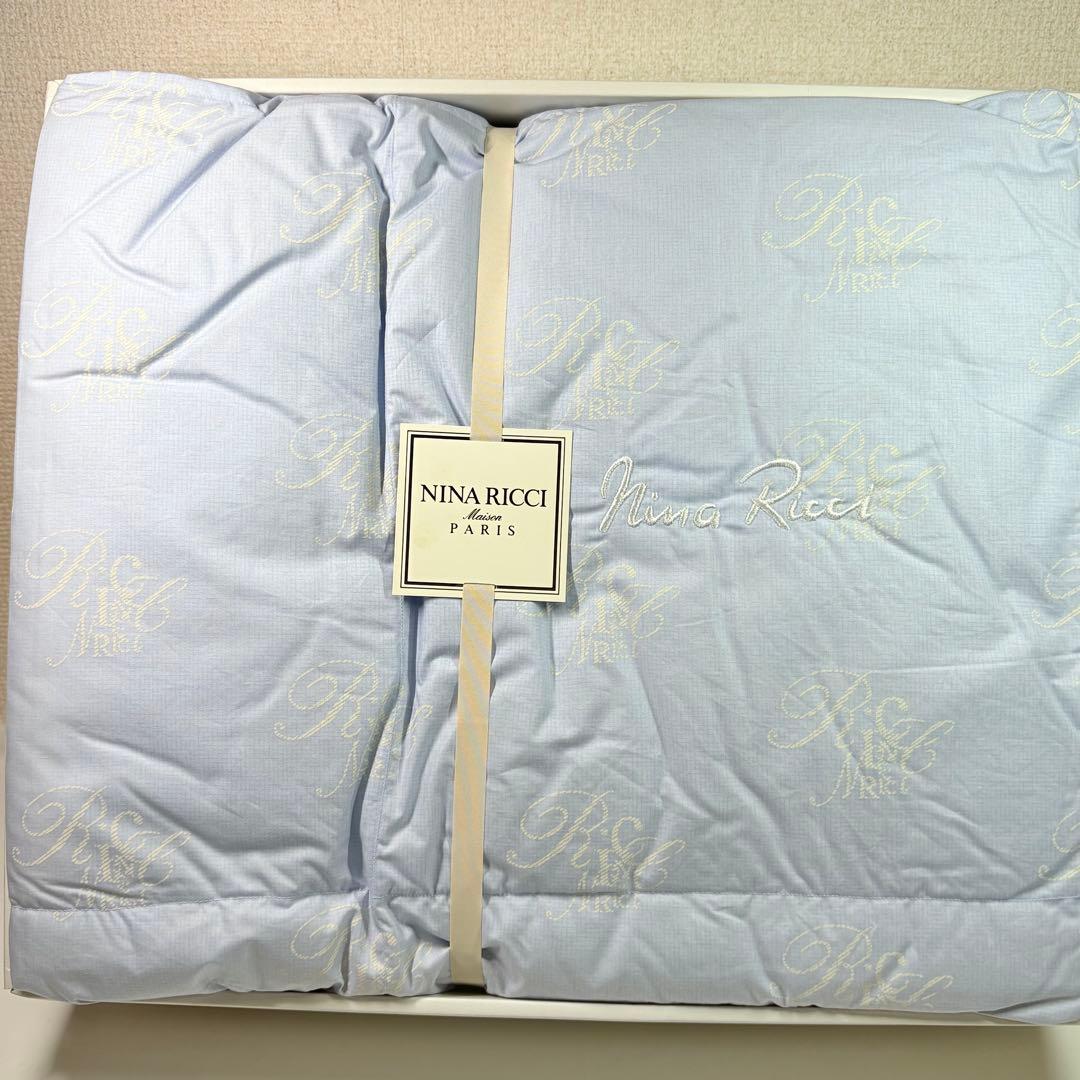 NINA RICCI ニナリッチ　羽毛肌掛け布団　ダウンケット　文字ロゴ総柄